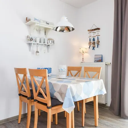 Apartment To Huus