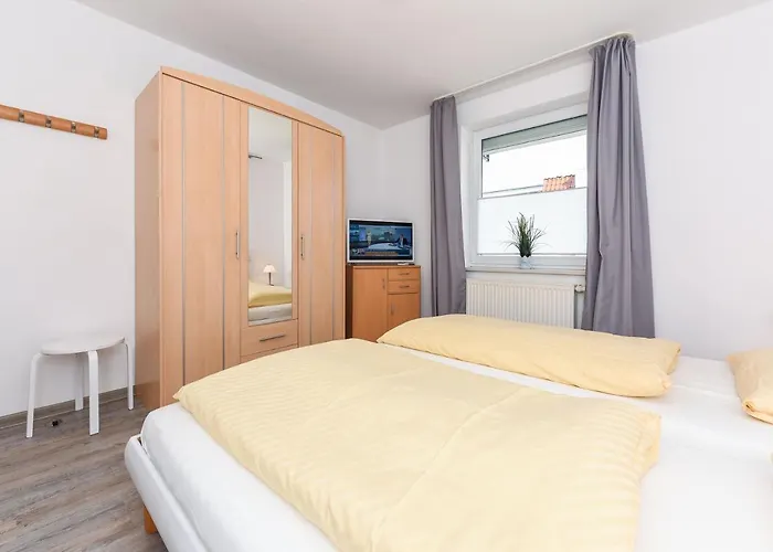 Apartment To Huus *